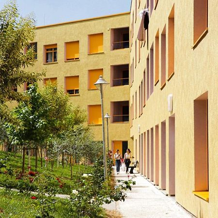Comfy Studio At 'Mangalem21 Complex' Parking-Wifi-Ac-View Tirana Exterior photo