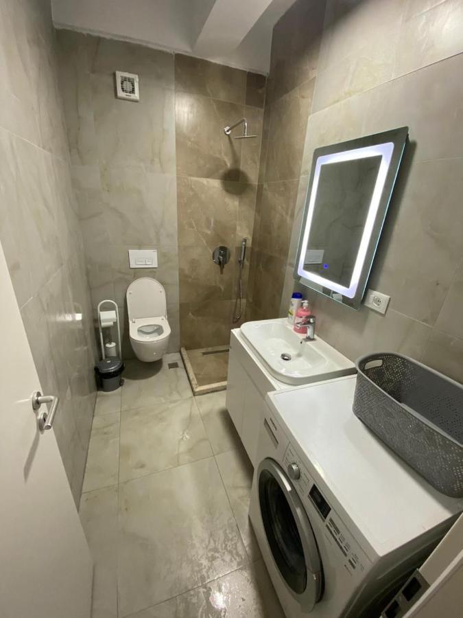 Comfy Studio At 'Mangalem21 Complex' Parking-Wifi-Ac-View Tirana Exterior photo